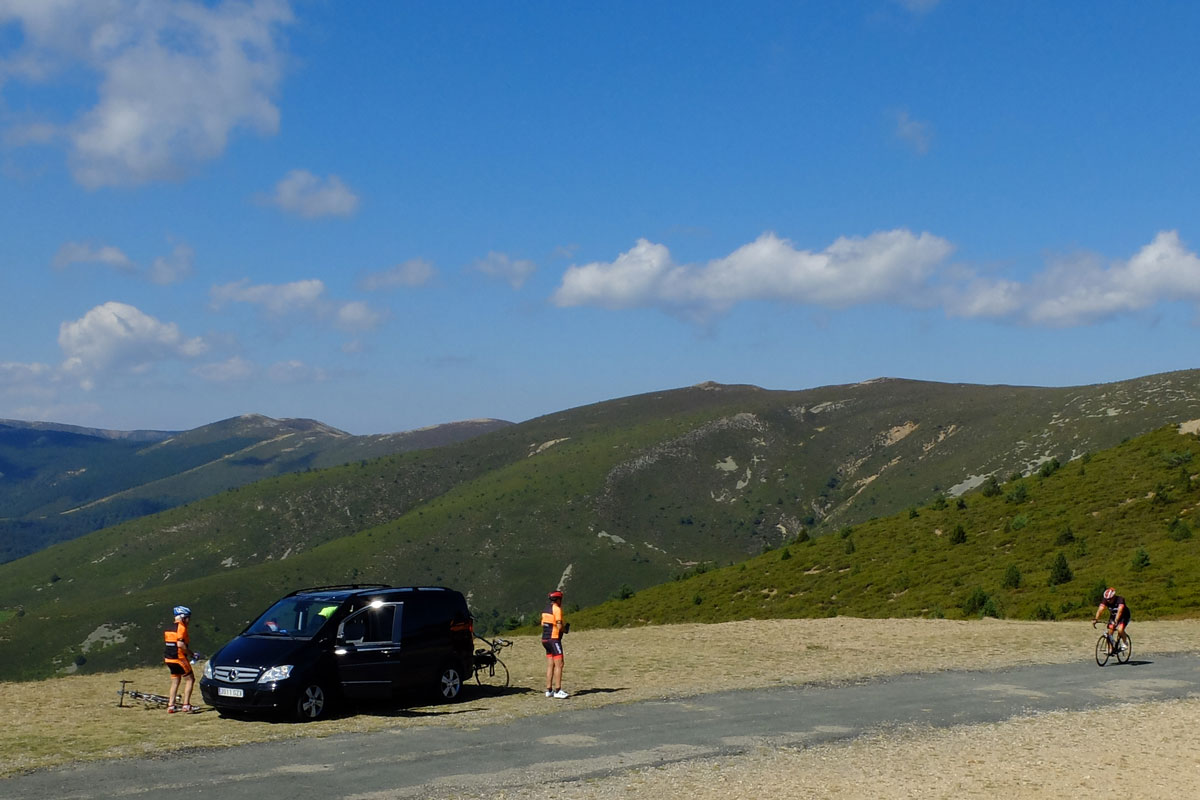 Cruz-de-la-Demanda-cima